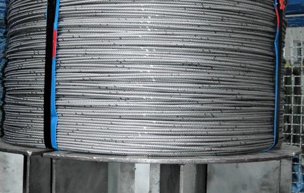 wire on coiling machine